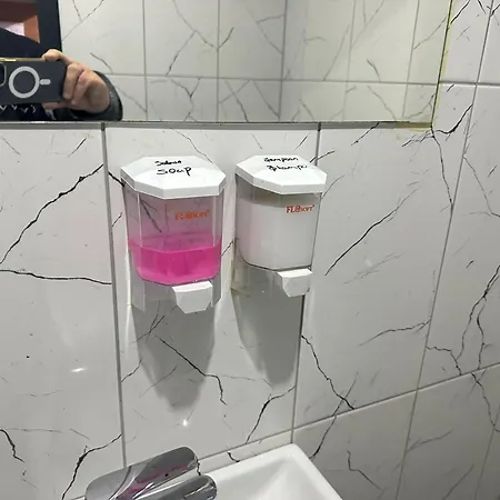 Nr1 Hotel *