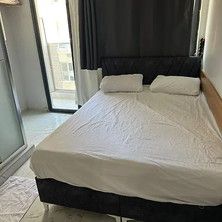 Nr1 Hotel *